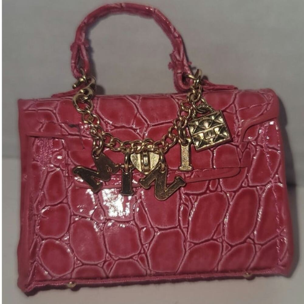 Alligator-textured Zuru Mini Brands Fashion Series 2 Mini Handbag Gold Charms - Picture 1 of 7